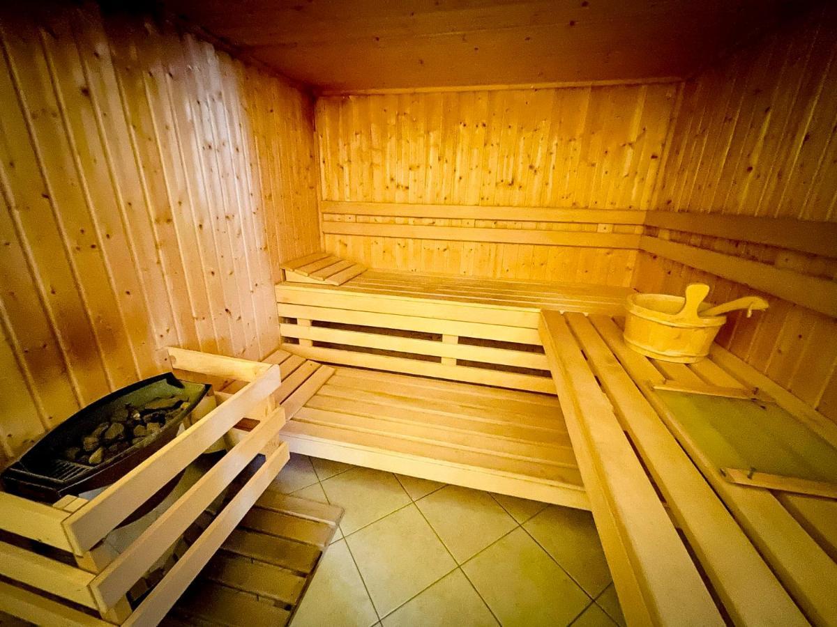 Villa 250m2 avec PISCINE chauffée&SPA&kota-grill&sauna Saint-Die-des-Vosges Exteriör bild